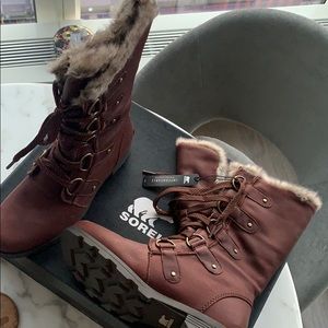 New sorel emelie lace premium leather boots fur 8